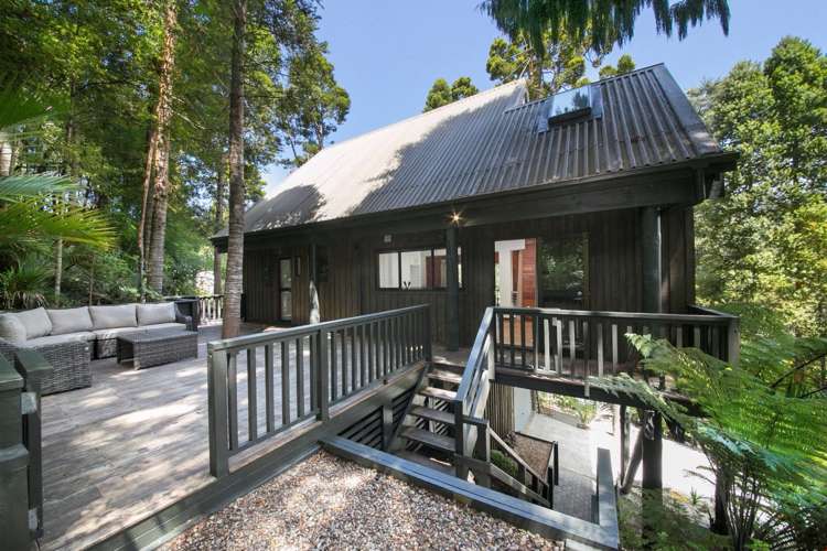 8 Takahe Road Titirangi_0