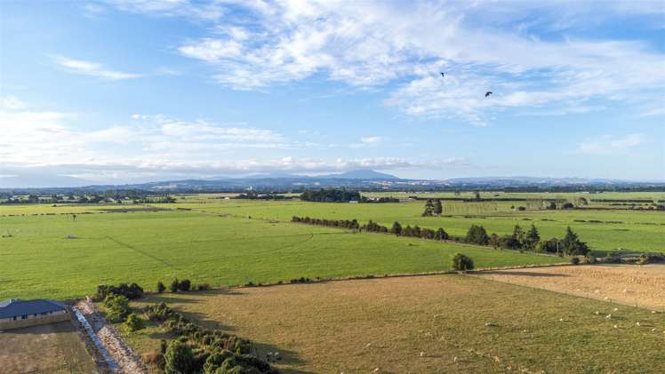 53 Henshaw Street Woodend_22