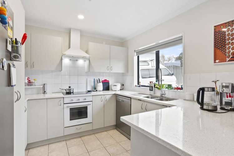 24A Fruitvale Road New Lynn_7