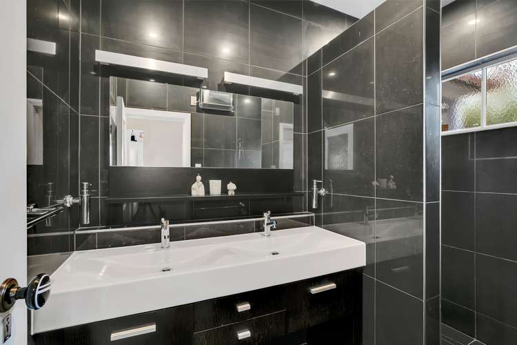 12 Harapaki Road Meadowbank_25