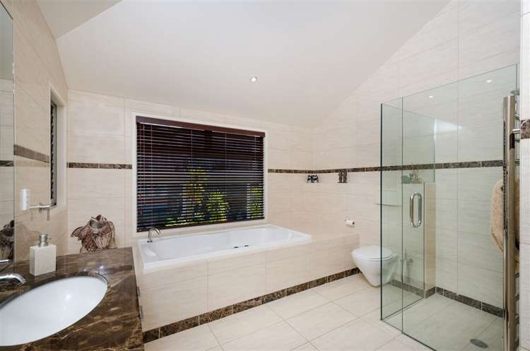 11 Courtneys West Harbour_8