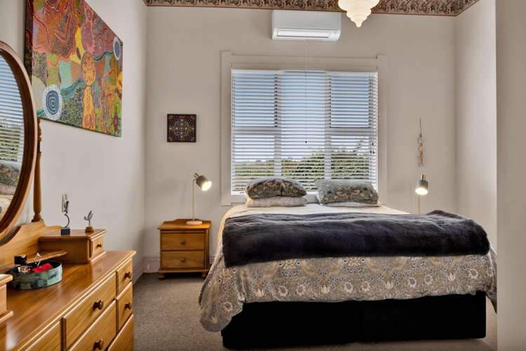 29 Hills Road Stratford_16
