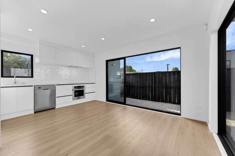 10/108 Mahia Road_3