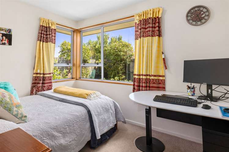 1/11 Rossiter Avenue Redwood_10