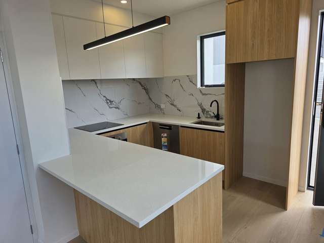 8/234 Te Atatu Road Te Atatu South_4