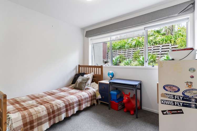 2/4 Chevron Place Castor Bay_8