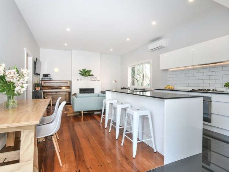 1012 Great North Road Point Chevalier_12