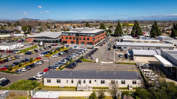 10 Murray Place Camberley_10