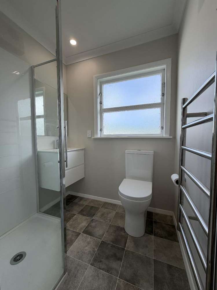 39 Parker Avenue 10516_9
