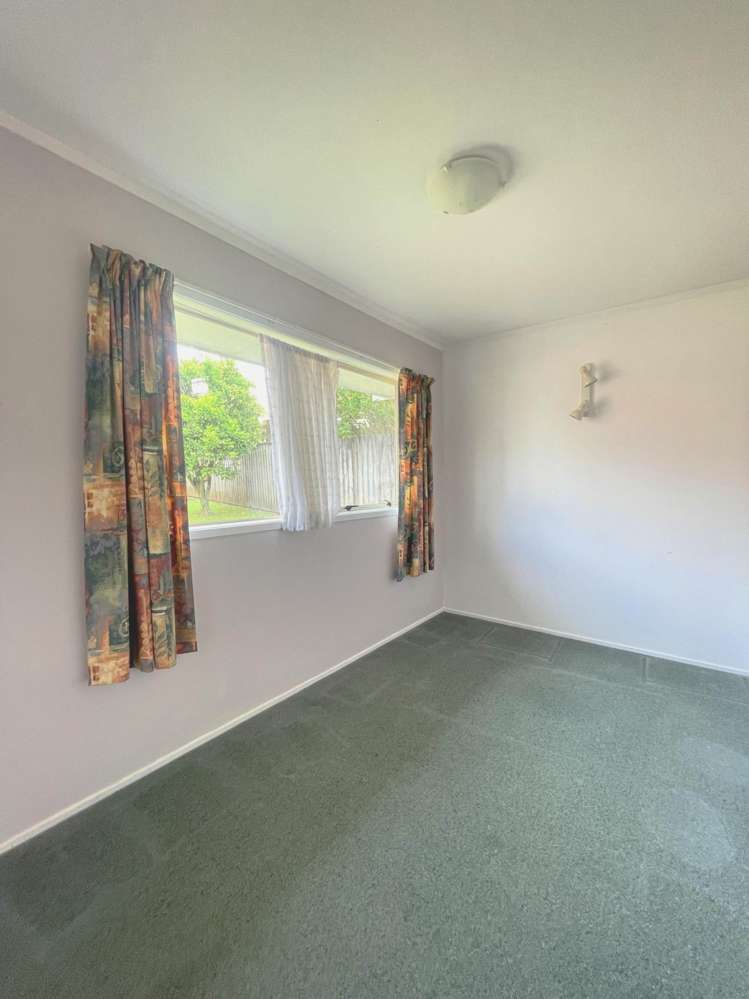 6 Barberry Lane Te Atatu Peninsula_10