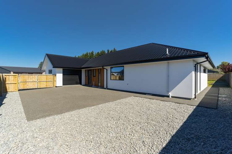 3 Soho Lane West Melton_25