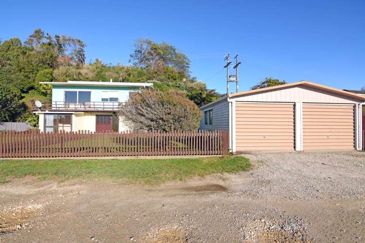 14 Parapara Esplanade Parapara_17