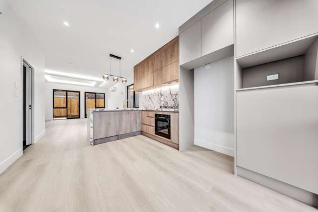 4/16 Imatra Place Sunnyhills_4
