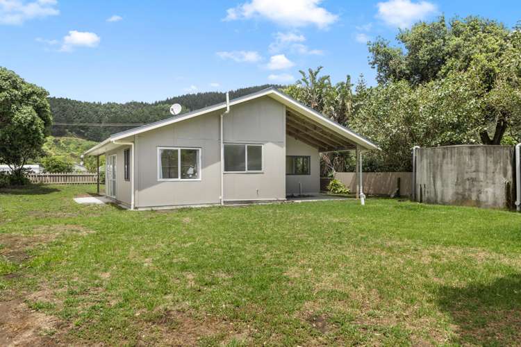1 Cordyline Road Port Waikato_18