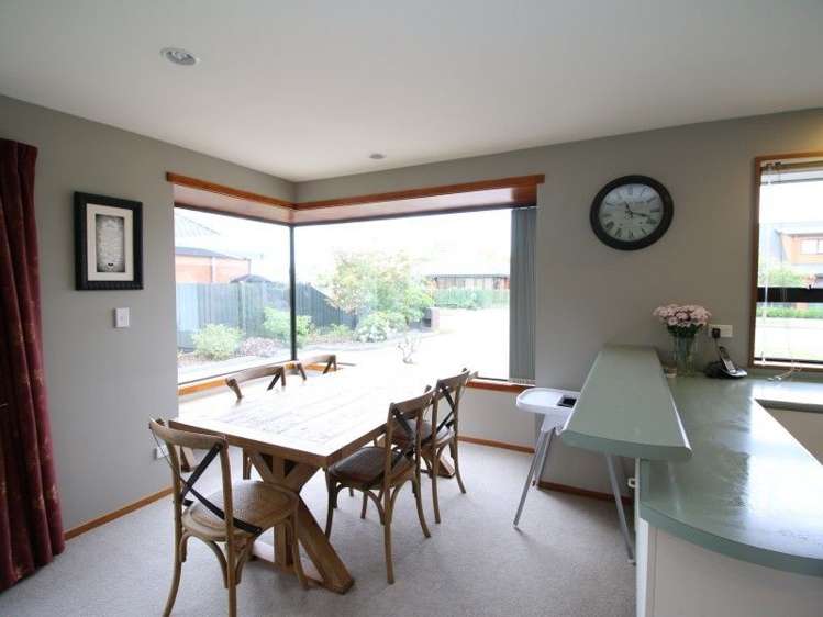 23 Falcon Drive Allenton_2