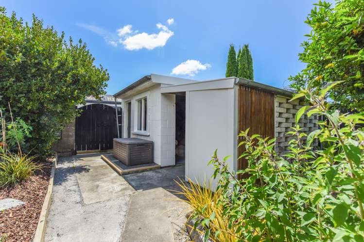 8 Bryant Road Brightwater_23