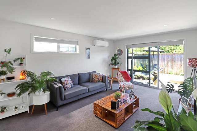 15 McGrath Way 1353_2