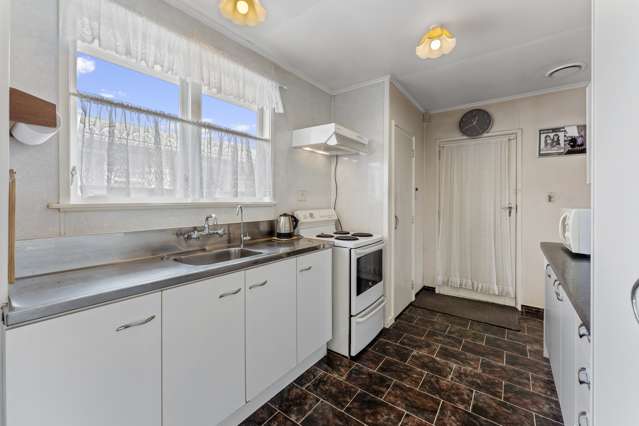 44 Oregon Drive Maoribank_4