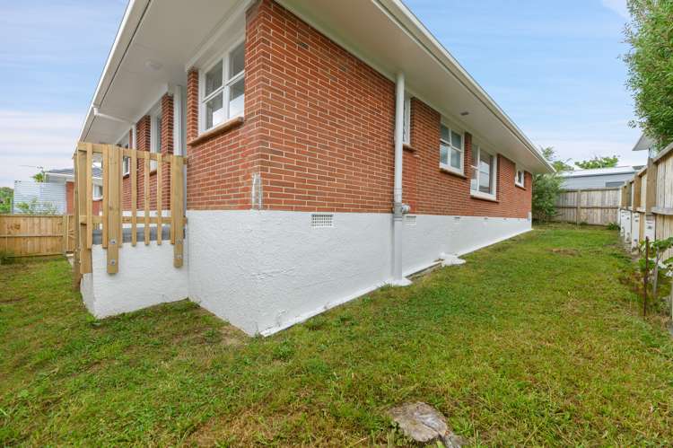 8 Jeff Place Howick_14