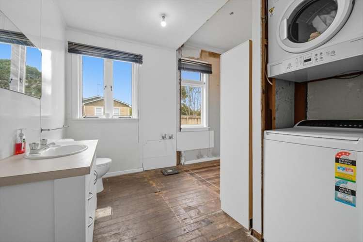 24 Pah Road Te Puke_11