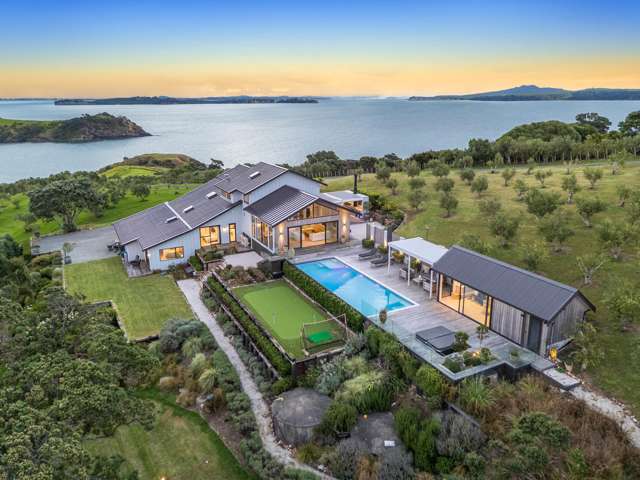 A Master Act - Matiatia