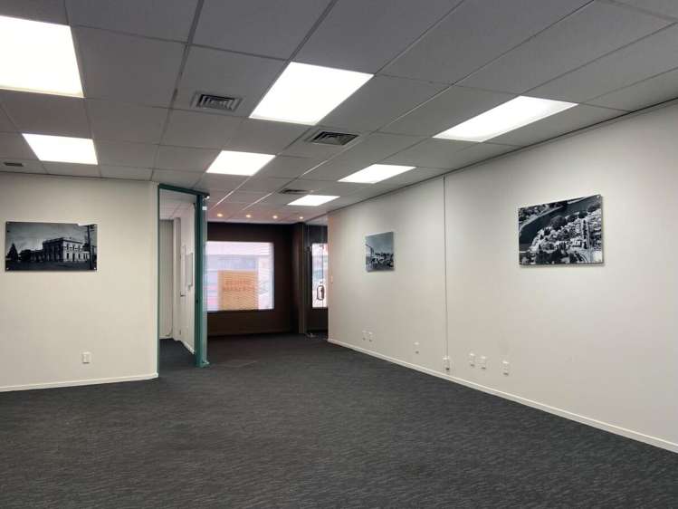 109 Rostrevor Street Hamilton City Central_1