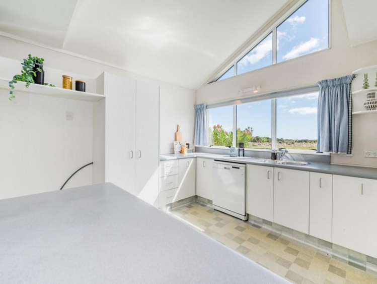 300 Manly Street Paraparaumu Beach_4