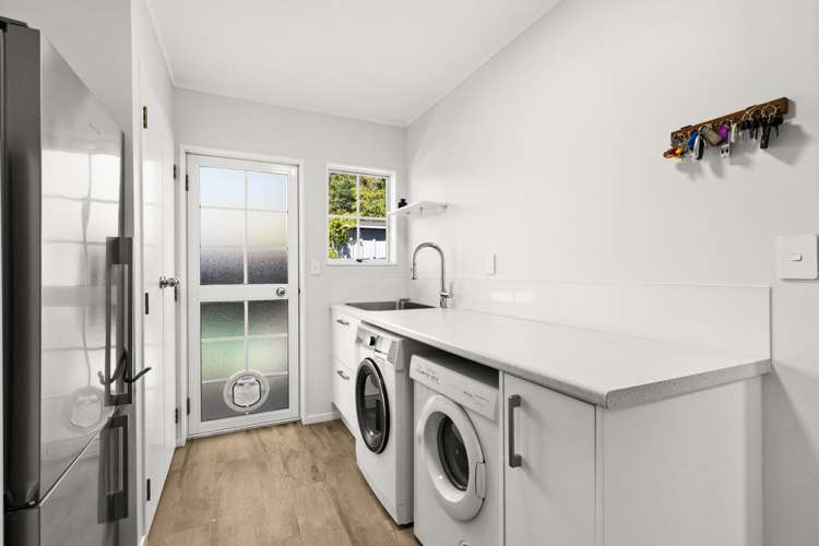 18 Birdwood Street Taradale_27