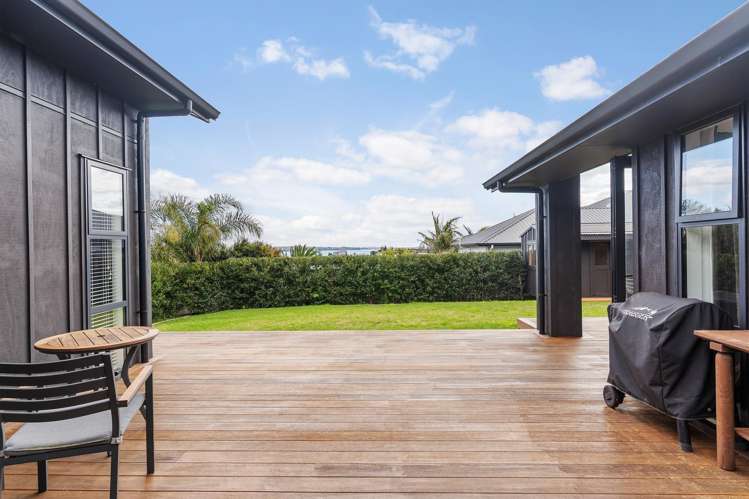 15 Keshvara Road Beachlands_10