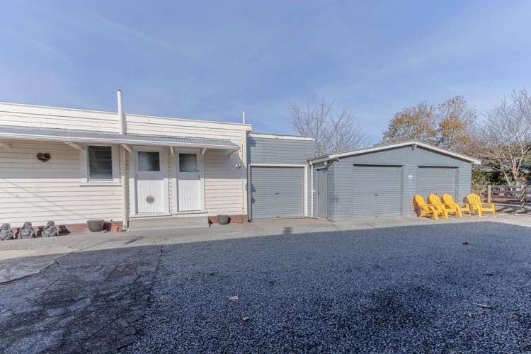 2a Riverbank Road_14