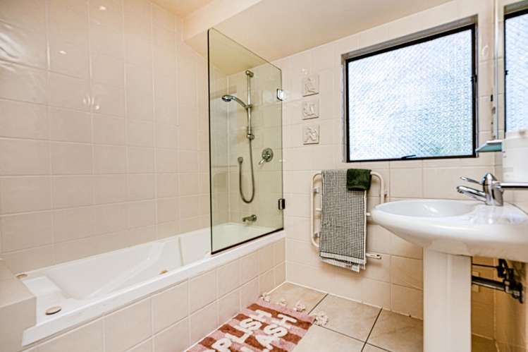 2/10e Penning Road Castor Bay_15