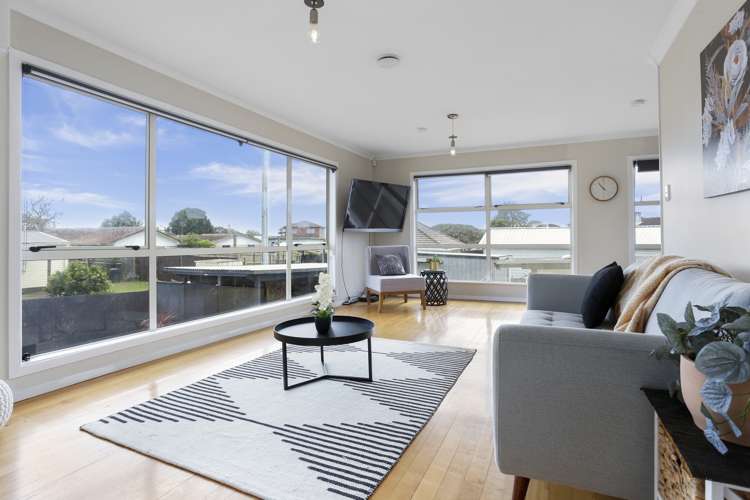 52 Kirkbride Road Mangere_1
