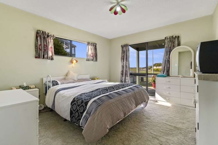 7 Adela Stewart Drive West Athenree_4