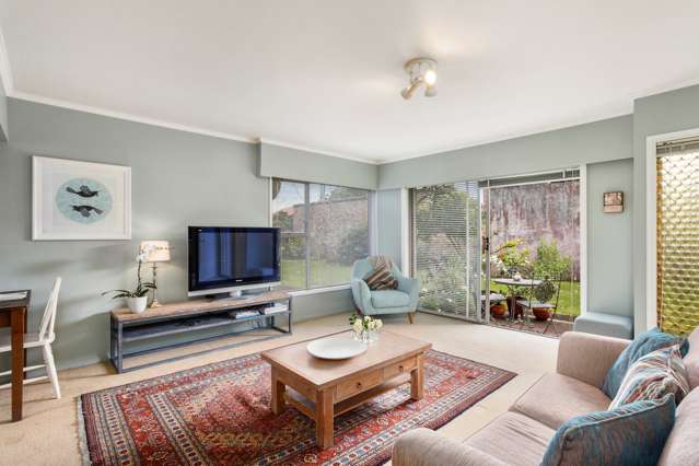 2/2 Matipo Street Mount Eden_2