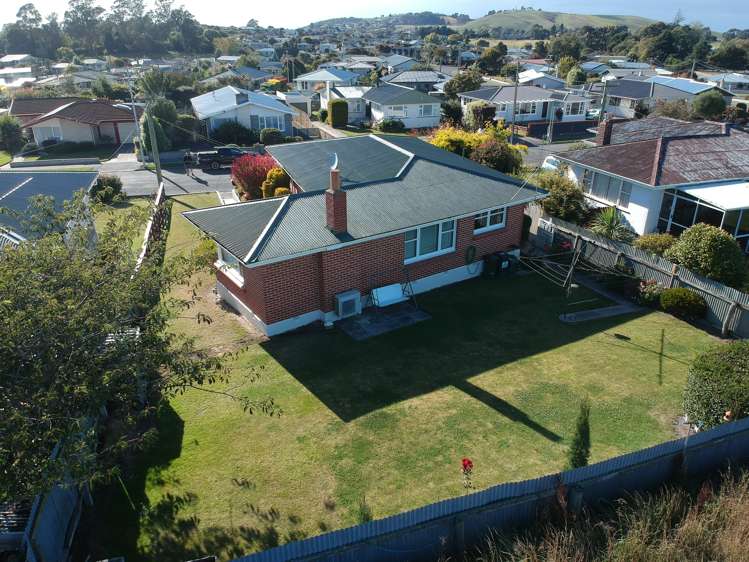 42 Glendale Crescent Holmes Hill_16