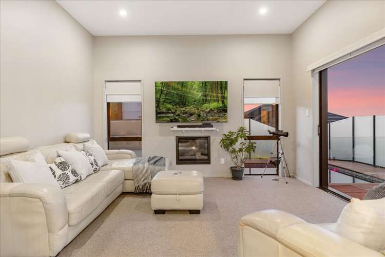 11 and 7 Kissling Terrace Pyes Pa_3