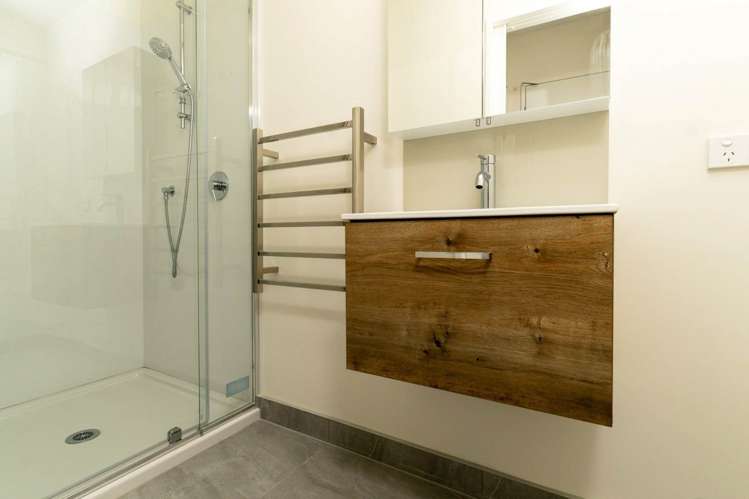 8/327 Glengarry Road Glen Eden_8