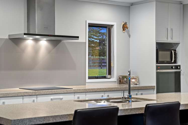 34 Taurangaruru Road Waiuku_5