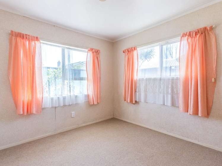 2 Akehurst Avenue New Lynn_8