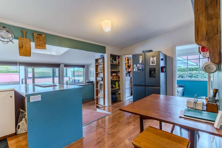 1391 Coast Road Karitane_15