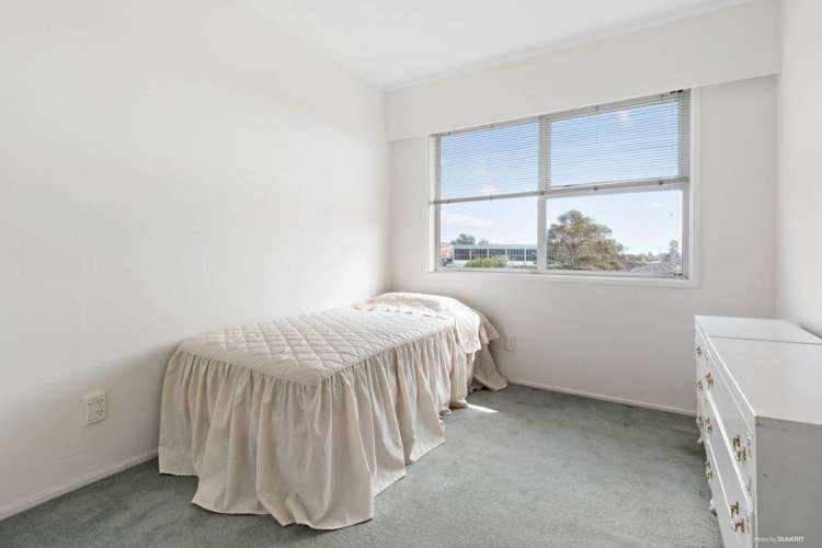 2/107 Olsen Avenue Hillsborough_8