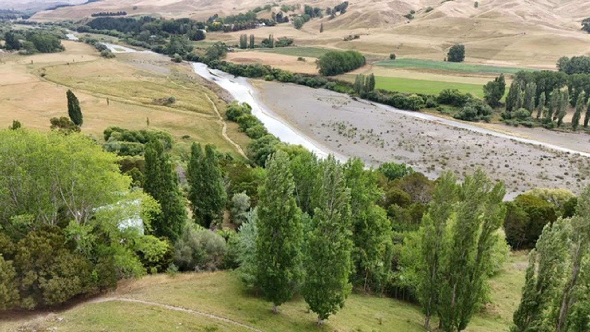 2/493 Kahuranaki Road Havelock North_0