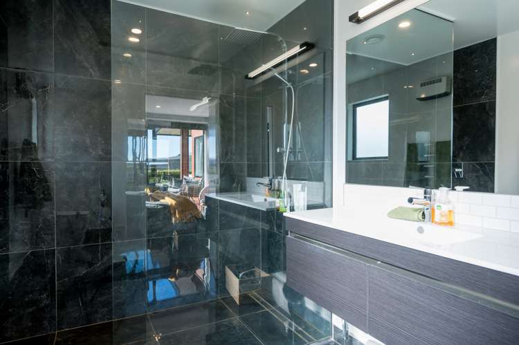 10 Vintners Way Stoke_12