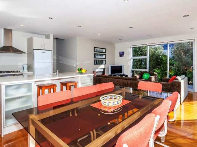 124 Sands Crescent Matarangi_1