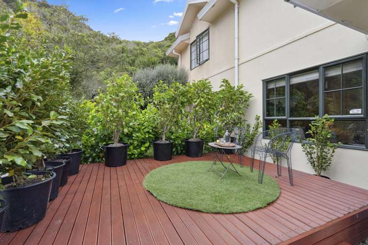 16B Parsons Glen Karori_4