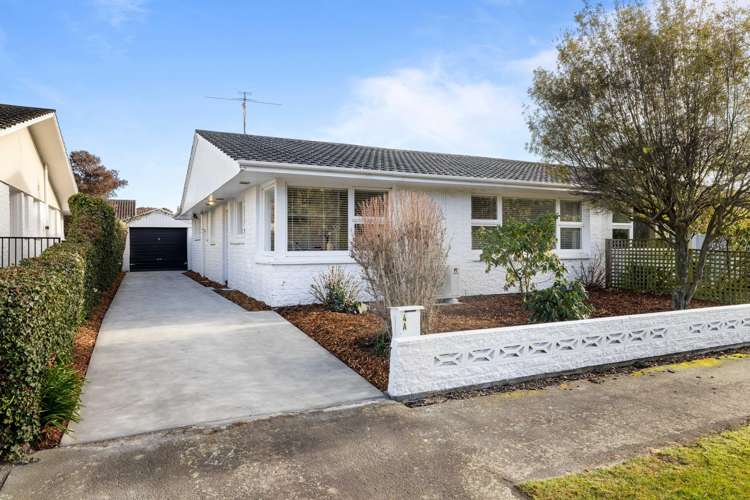 2/4 Molesworth Place Somerfield_0