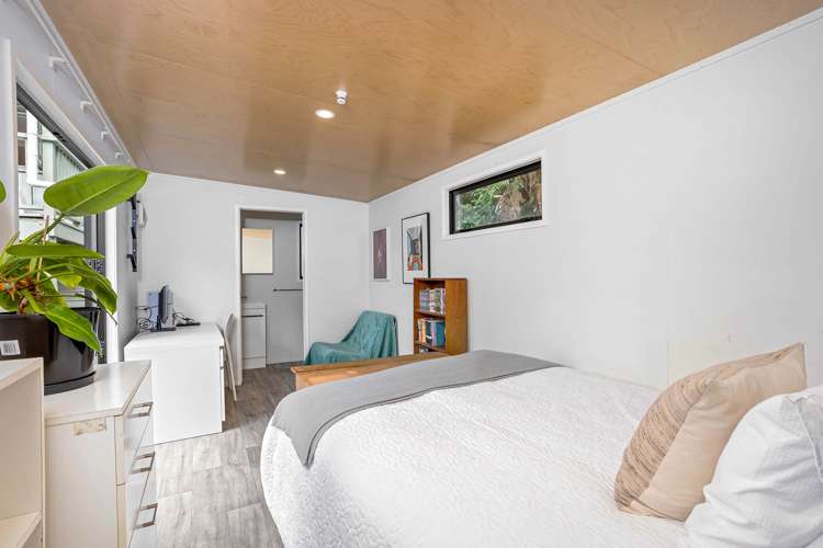 10 Turanga Road Henderson Valley_16