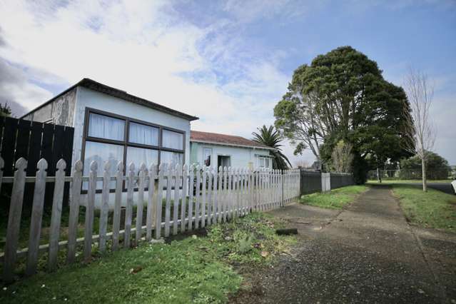 1 Childs Avenue Pukekohe_4