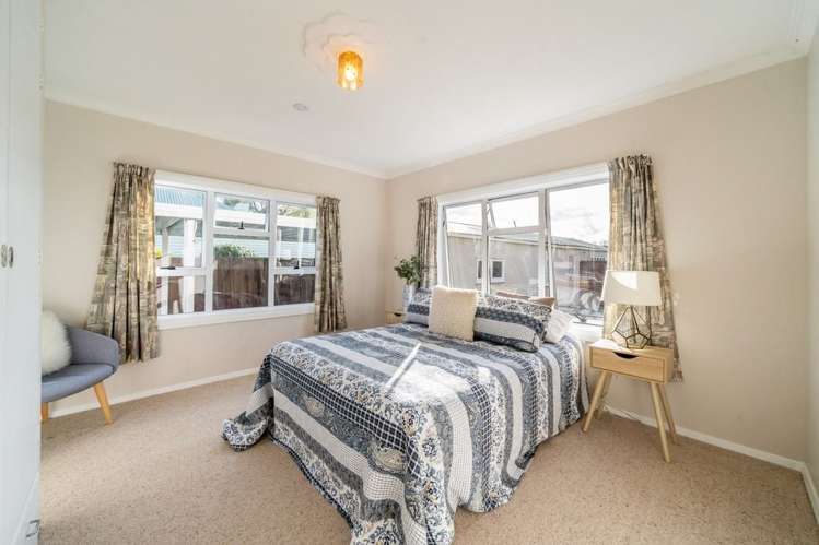 4 Heretaunga Square Silverstream_14
