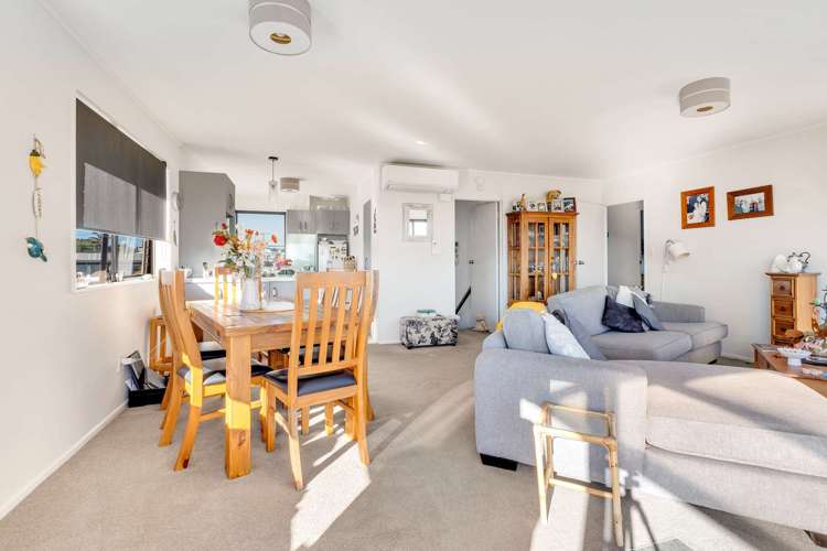 2/502 Devon Street East_3